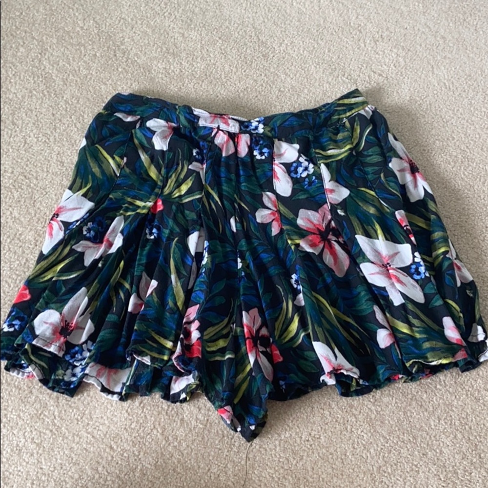 Hollister Skort